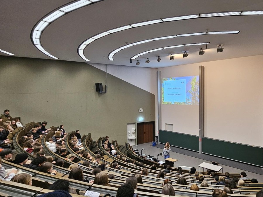 Q1 besucht Campustag der Universität Paderborn – Einblick in Studien- und Berufswelt